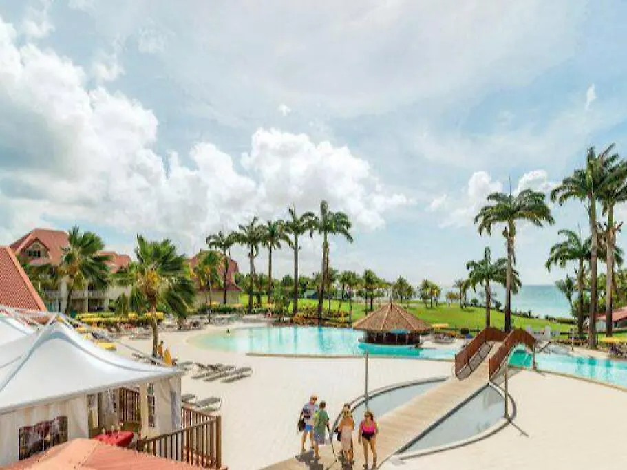 Apartment Studio Passion Camelia Acces Direct Plage Hotel Pierre Et Vacances 3 Etoiles Sainte-Luce