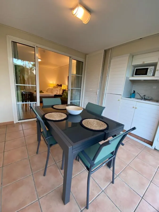 Studio Passion Camelia Acces Direct Plage Hotel Pierre Et Vacances 3 Etoiles Sainte-Luce
